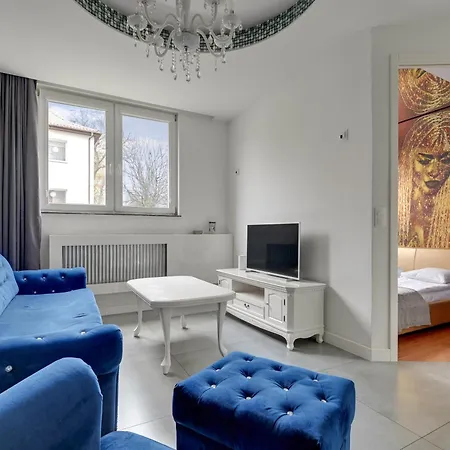 Rentplanet - Przy Bulwarze شقة